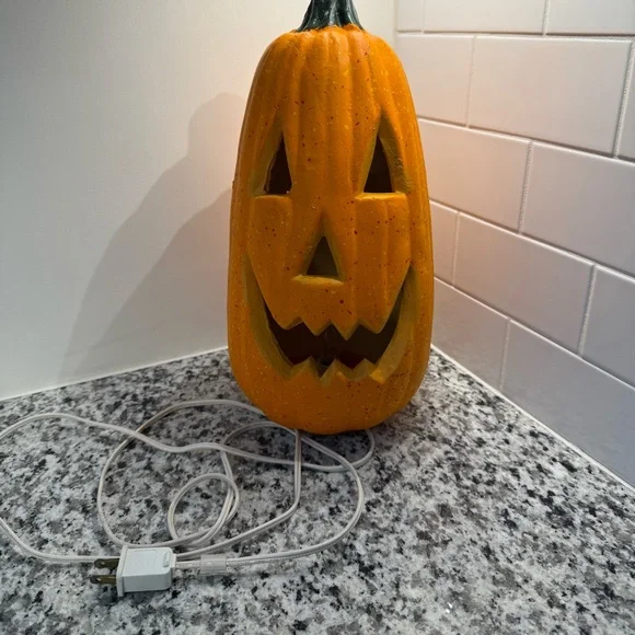 Vintage Halloween Light up Jack O Lantern Pumpkin - Picture 1 of 5